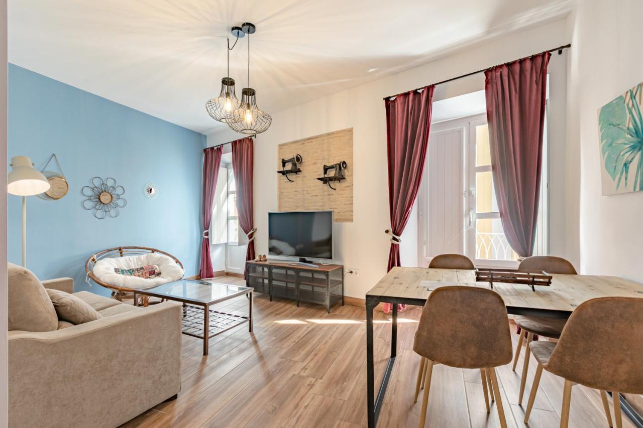 Green-Apartments Mansion Blue Catedral Σεβίλλη Εξωτερικό φωτογραφία