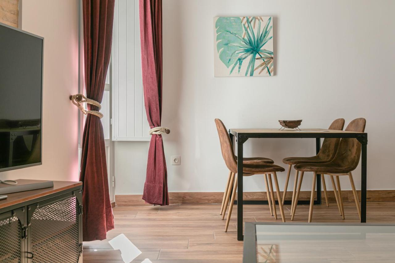 Green-Apartments Mansion Blue Catedral Σεβίλλη Εξωτερικό φωτογραφία