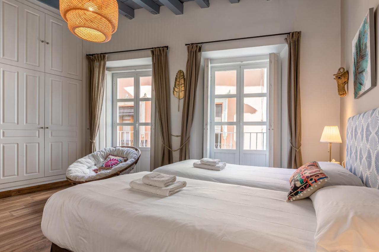 Green-Apartments Mansion Blue Catedral Σεβίλλη Εξωτερικό φωτογραφία