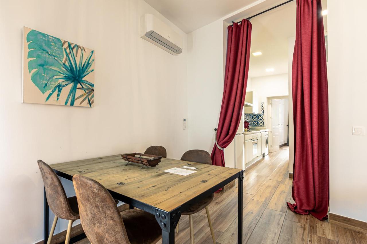 Green-Apartments Mansion Blue Catedral Σεβίλλη Εξωτερικό φωτογραφία