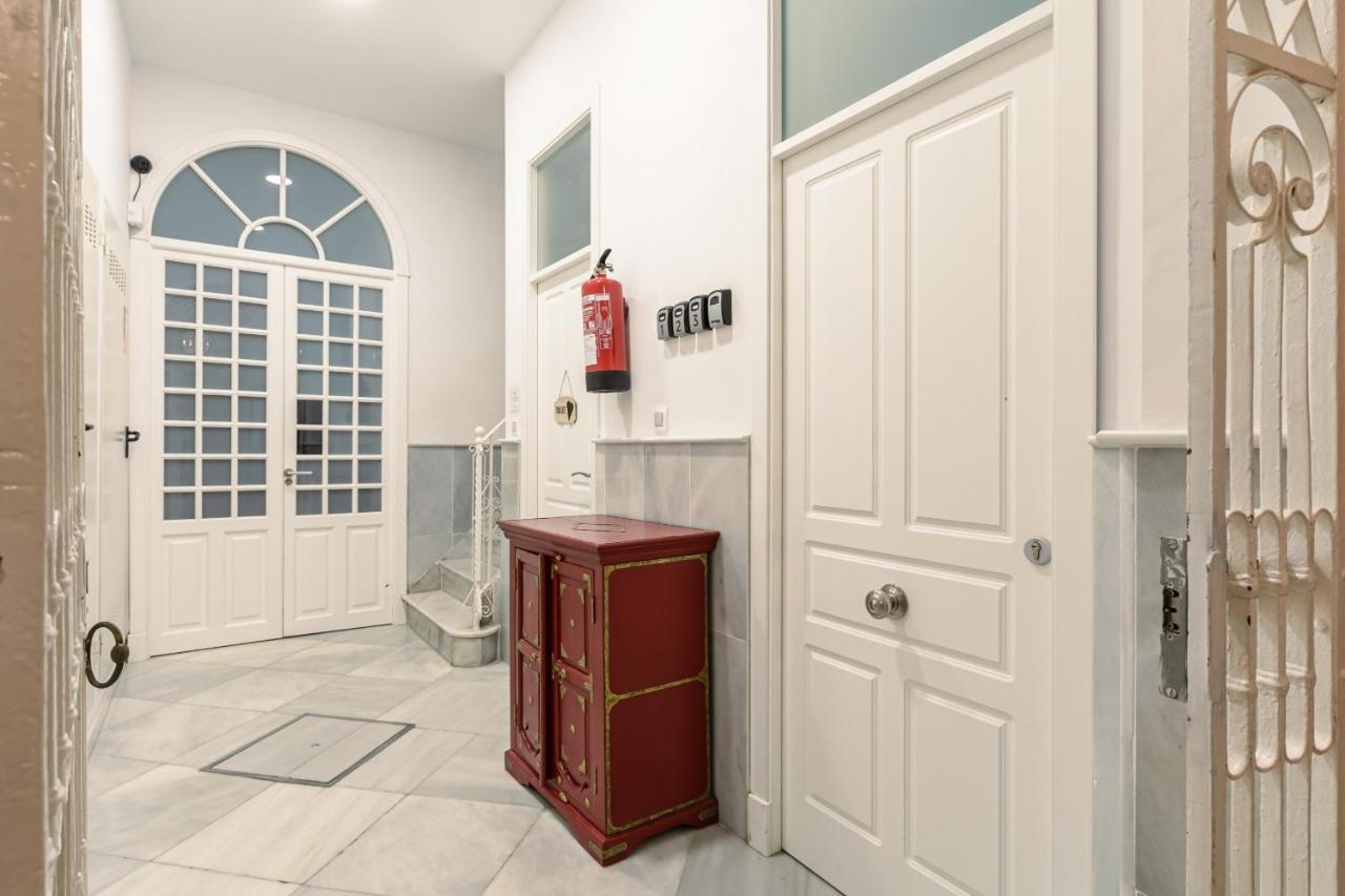 Green-Apartments Mansion Blue Catedral Σεβίλλη Εξωτερικό φωτογραφία