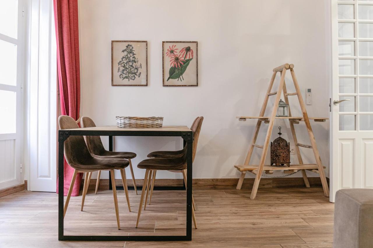 Green-Apartments Mansion Blue Catedral Σεβίλλη Εξωτερικό φωτογραφία